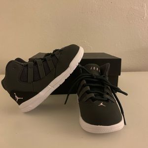 SOLD Jordan Max aura SOLD